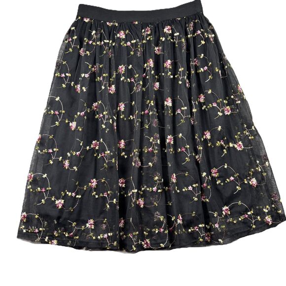 Forever 21 Contemporary Skirt Embroidered Sheer Pull On Tulle Black Medium B122 - Picture 1 of 8